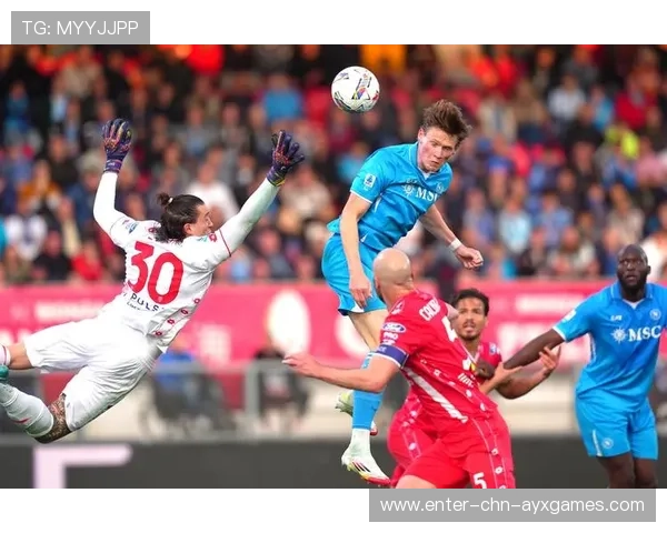 那不勒斯中场拦截后直传,配合无懈可击收获进球